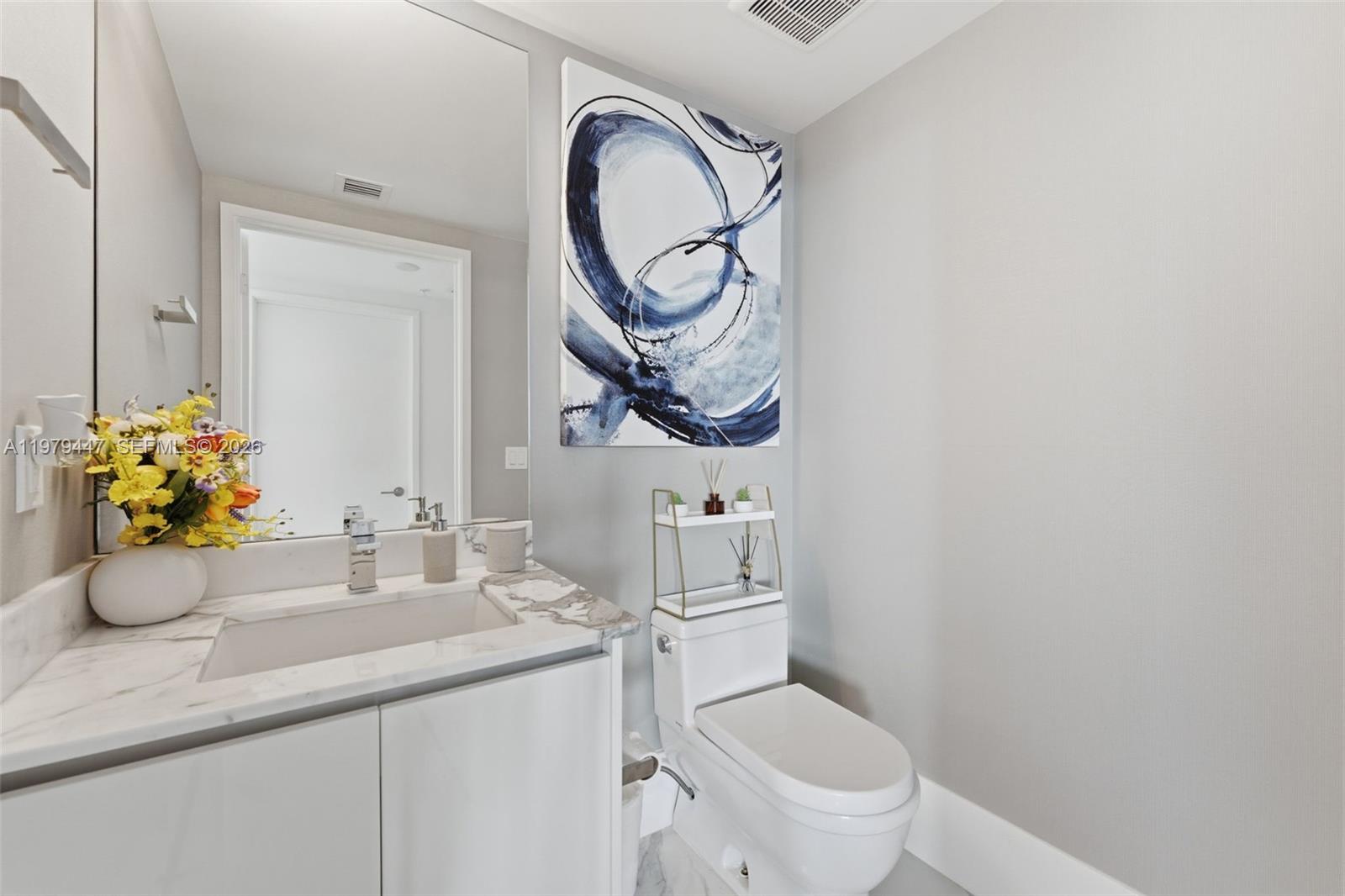 5-2304 4 / 5 3084 sq. ft. $ 2026-03-09 0 Photo