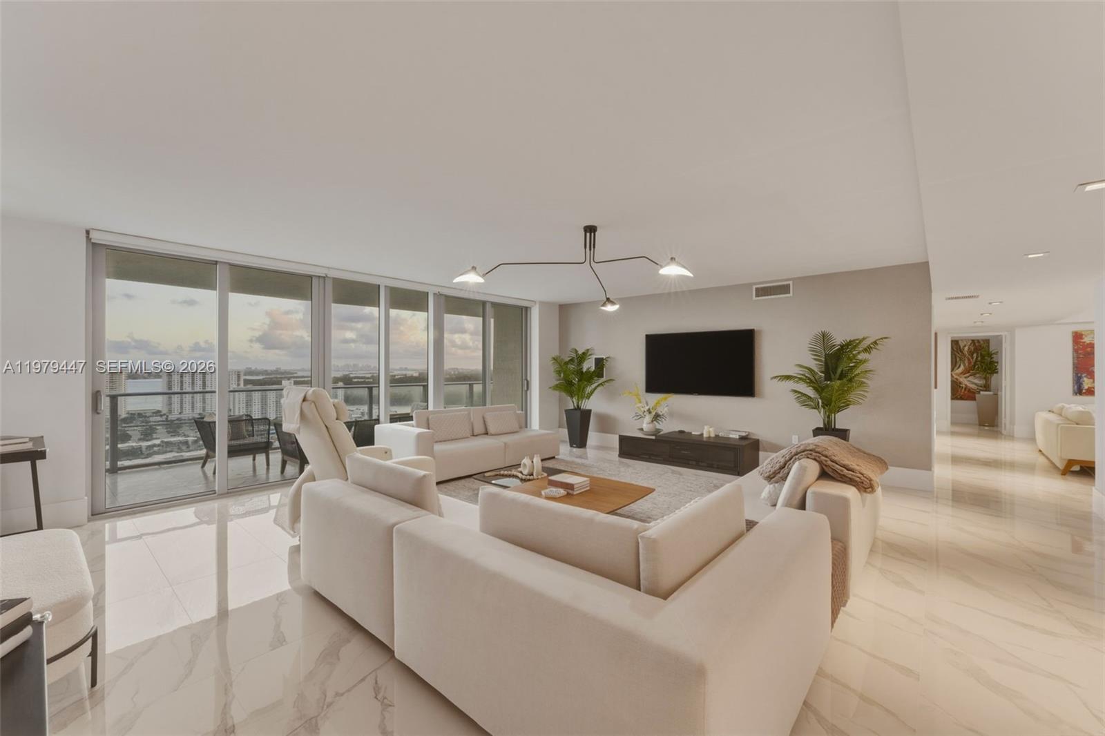 5-2304 4 / 5 3084 sq. ft. $ 2026-03-09 0 Photo