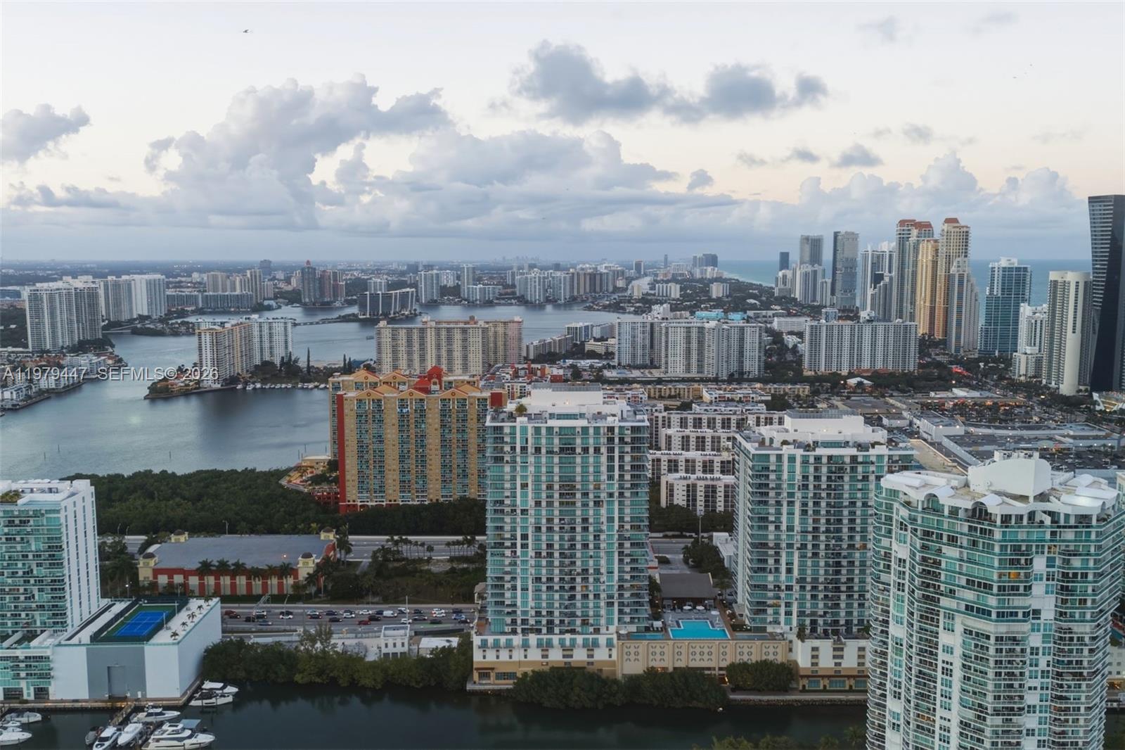 5-2304 4 / 5 3084 sq. ft. $ 2026-03-09 0 Photo