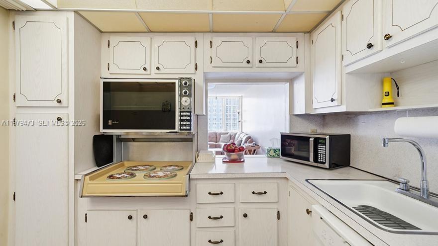 Photo of 1825 Ocean Dr  #811, Hallandale Beach, Florida, 33009 - 