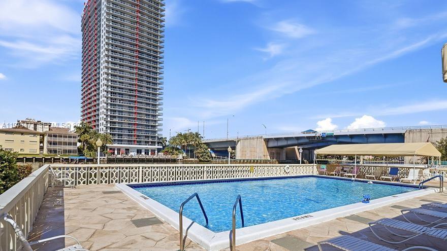 Photo of 1825 Ocean Dr  #811, Hallandale Beach, Florida, 33009 - 