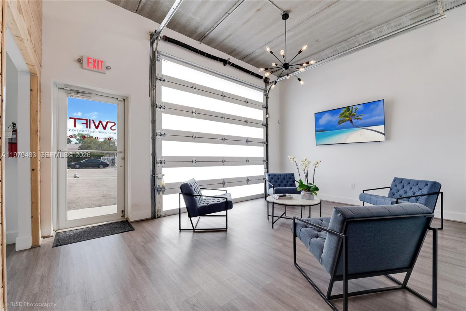   /   sq. ft. $ 2026-03-09 0 foto