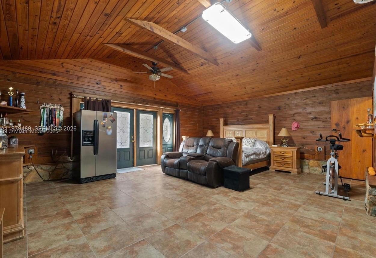   /   sq. ft. $ 2026-03-09 0 foto