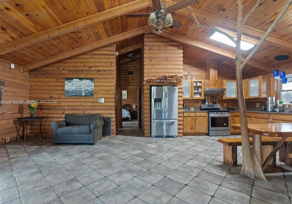   /   sq. ft. $ 2026-03-09 0 foto