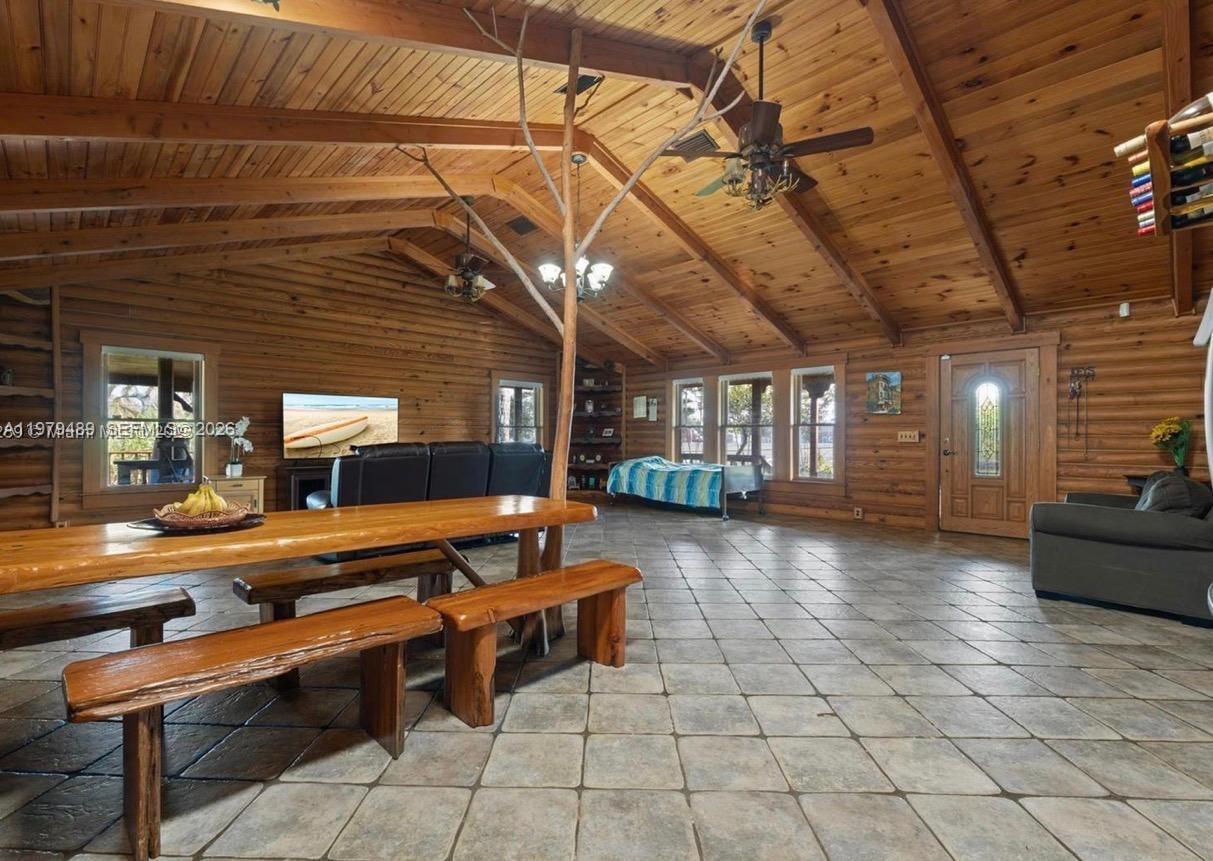   /   sq. ft. $ 2026-03-09 0 foto