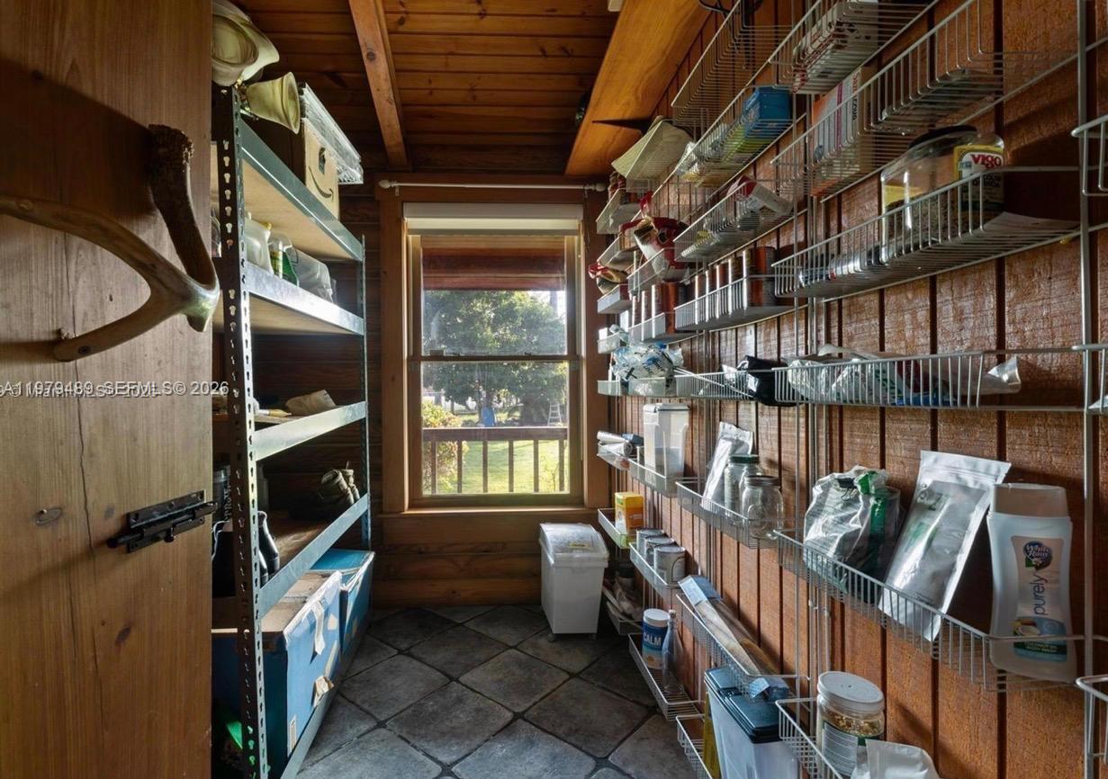   /   sq. ft. $ 2026-03-09 0 foto