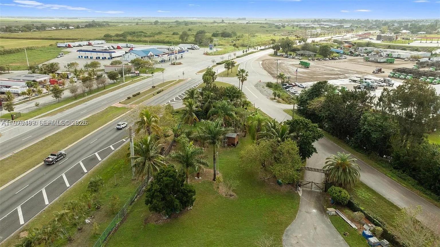   /   кв.футов $ 2026-03-09 0 Фото