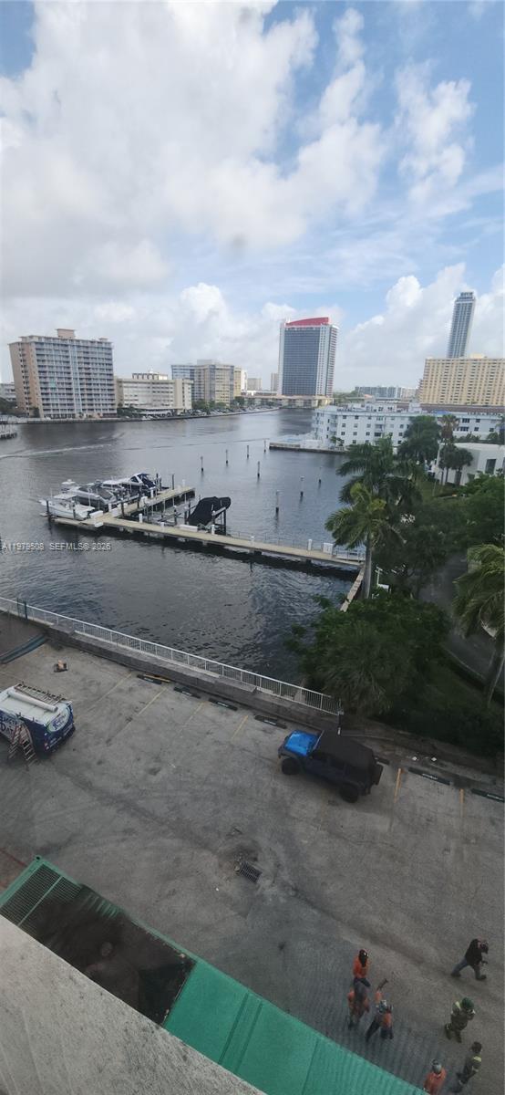 5Q 1 / 1 798 sq. ft. $ 2026-03-09 0 foto