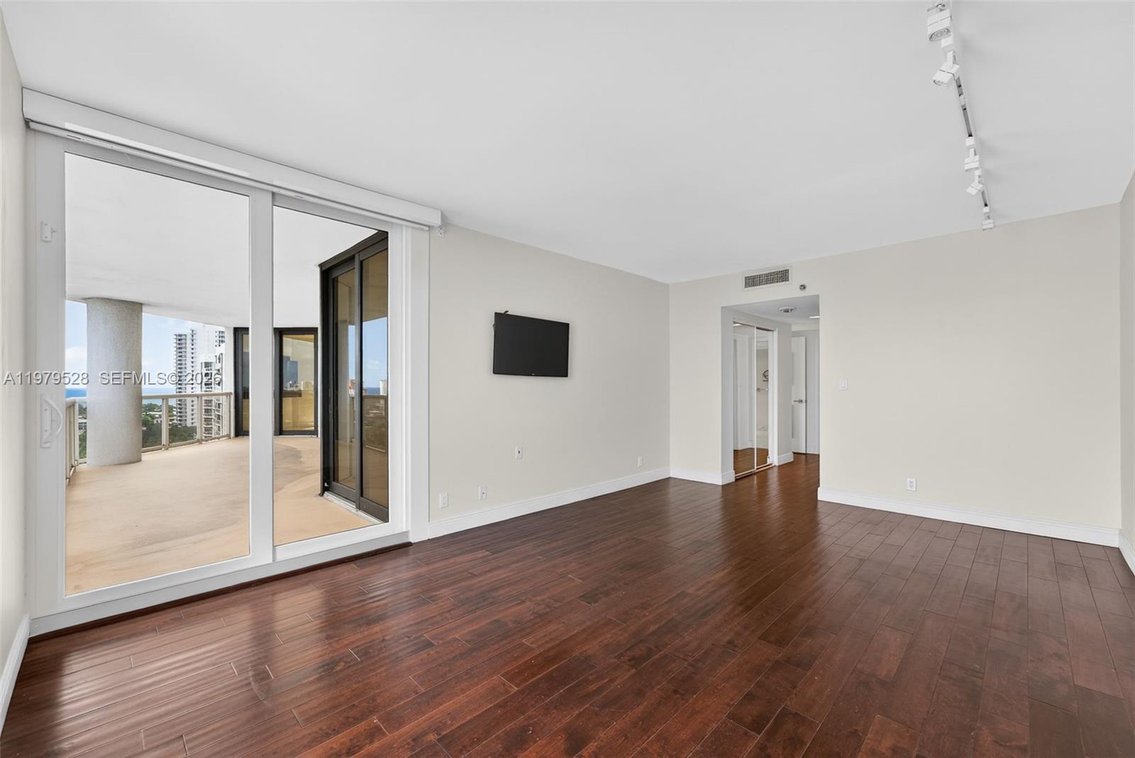 Photo of 3600 Yacht Club Dr  #1802, Aventura, Florida, 33180 - 