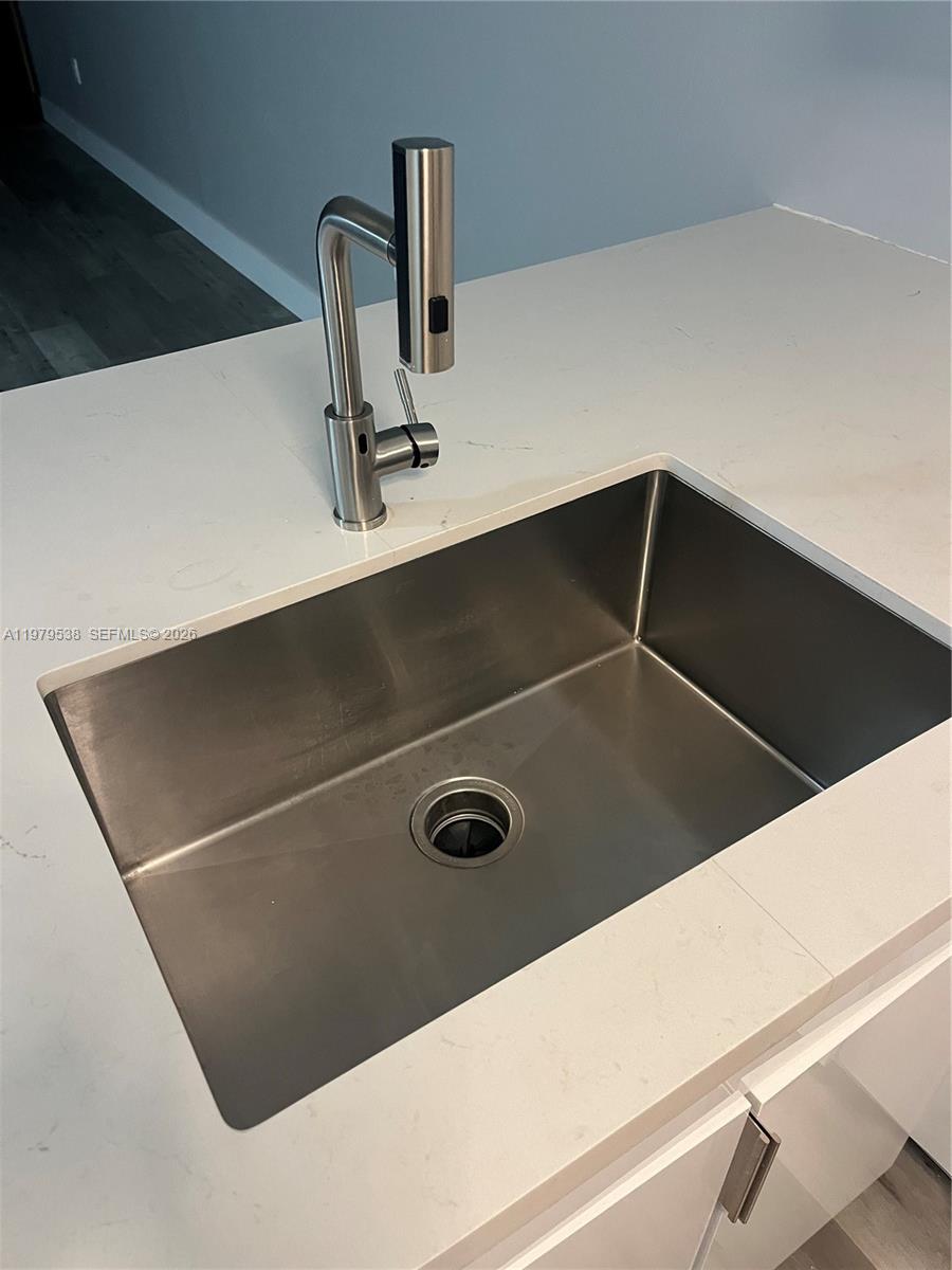 522-3 2 / 2 1036 sq. ft. $ 2026-03-09 0 Photo