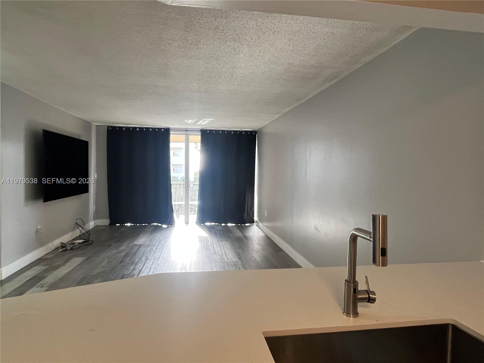 522-3 2 / 2 1036 sq. ft. $ 2026-03-09 0 Photo