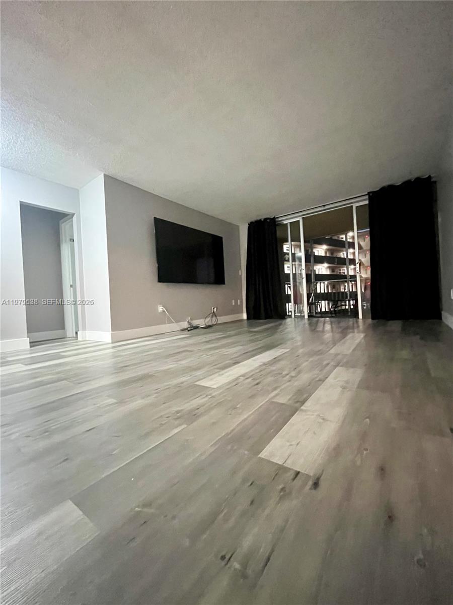 522-3 2 / 2 1036 sq. ft. $ 2026-03-09 0 Photo