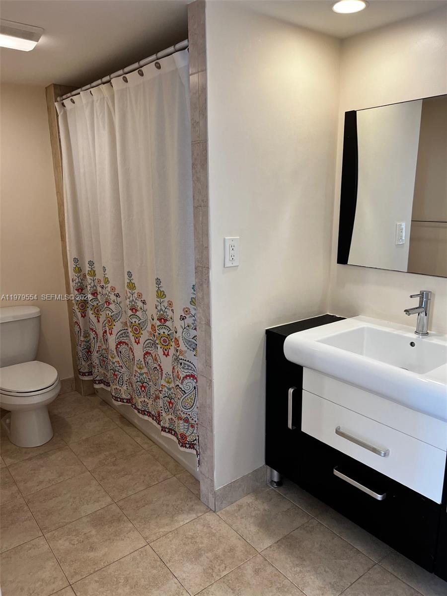 See details 1611 2 / 2 1240 sq. ft. $ 2026-03-09 0 Photo