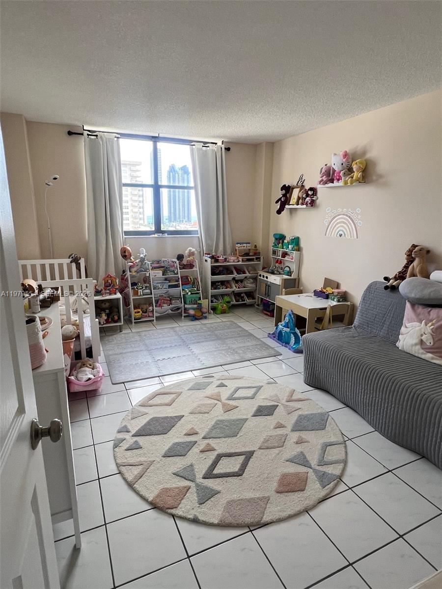 See details 1611 2 / 2 1240 sq. ft. $ 2026-03-09 0 Photo