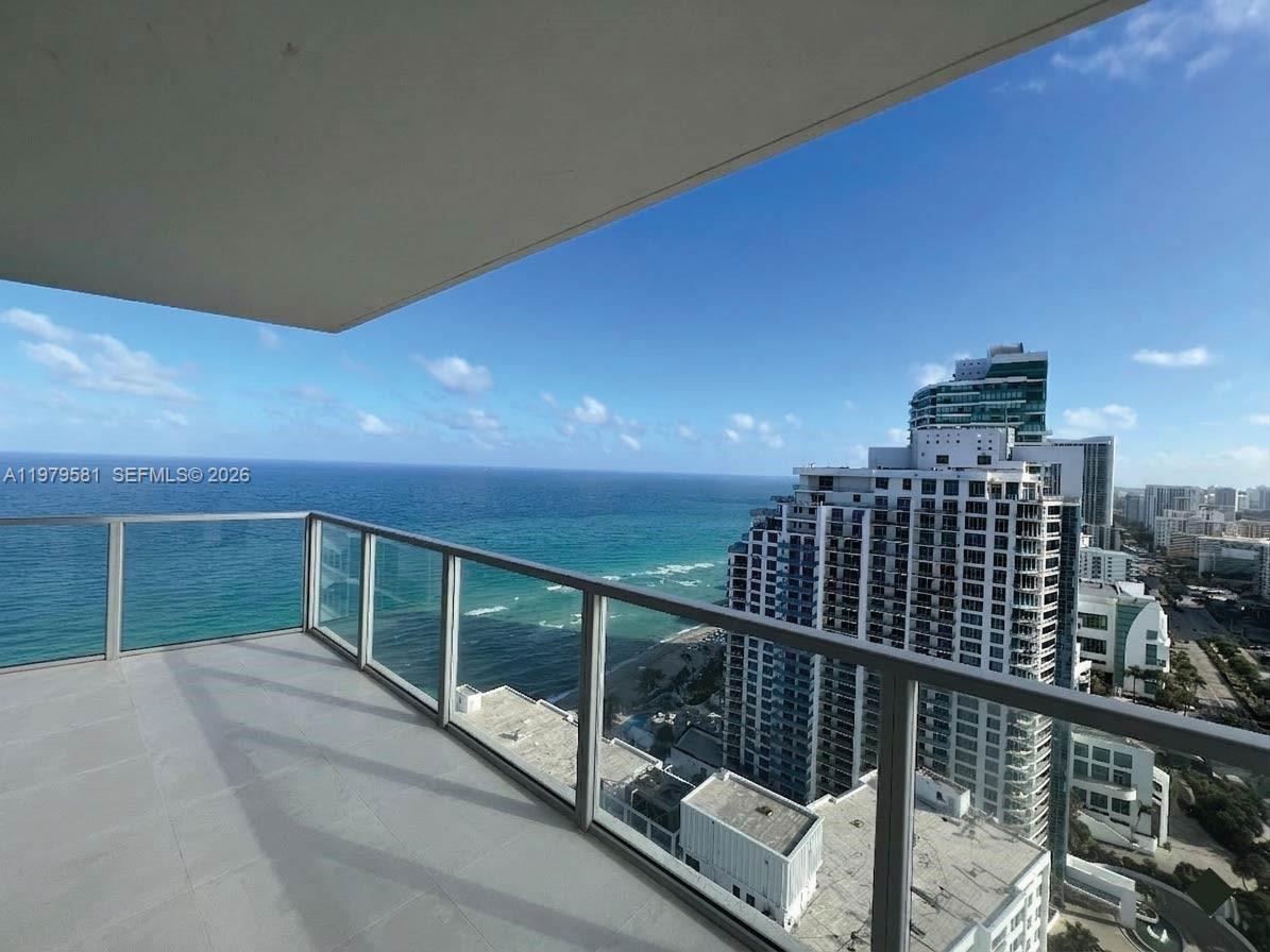 Photo of 3101 Ocean Dr  #3102, Hollywood, Florida, 33019 - 