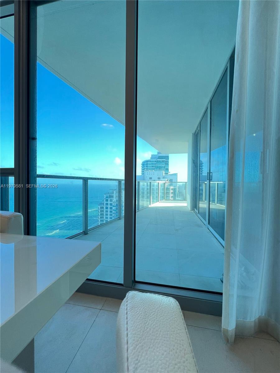Photo of 3101 Ocean Dr  #3102, Hollywood, Florida, 33019 - 