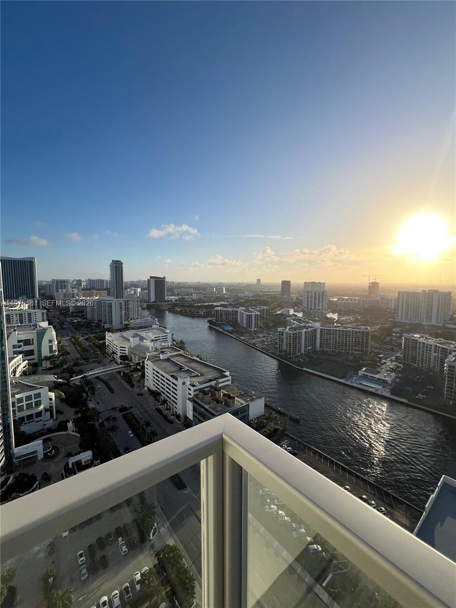 Photo of 3101 Ocean Dr  #3102, Hollywood, Florida, 33019 - 