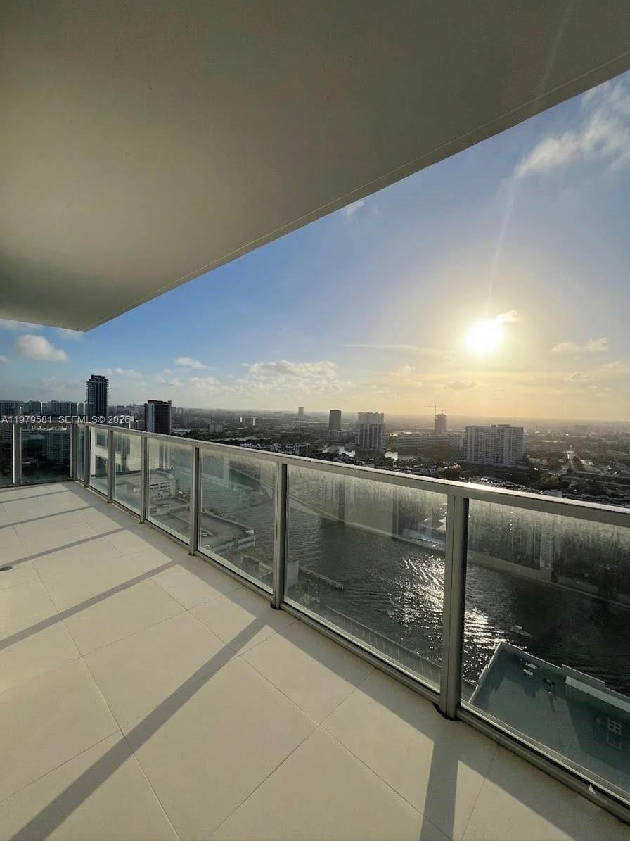 Photo of 3101 Ocean Dr  #3102, Hollywood, Florida, 33019 - 