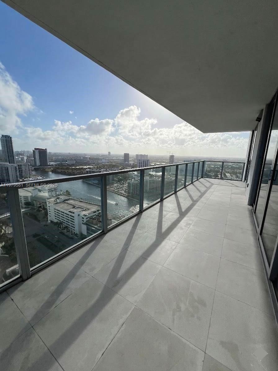 Photo of 3101 Ocean Dr  #3102, Hollywood, Florida, 33019 - 