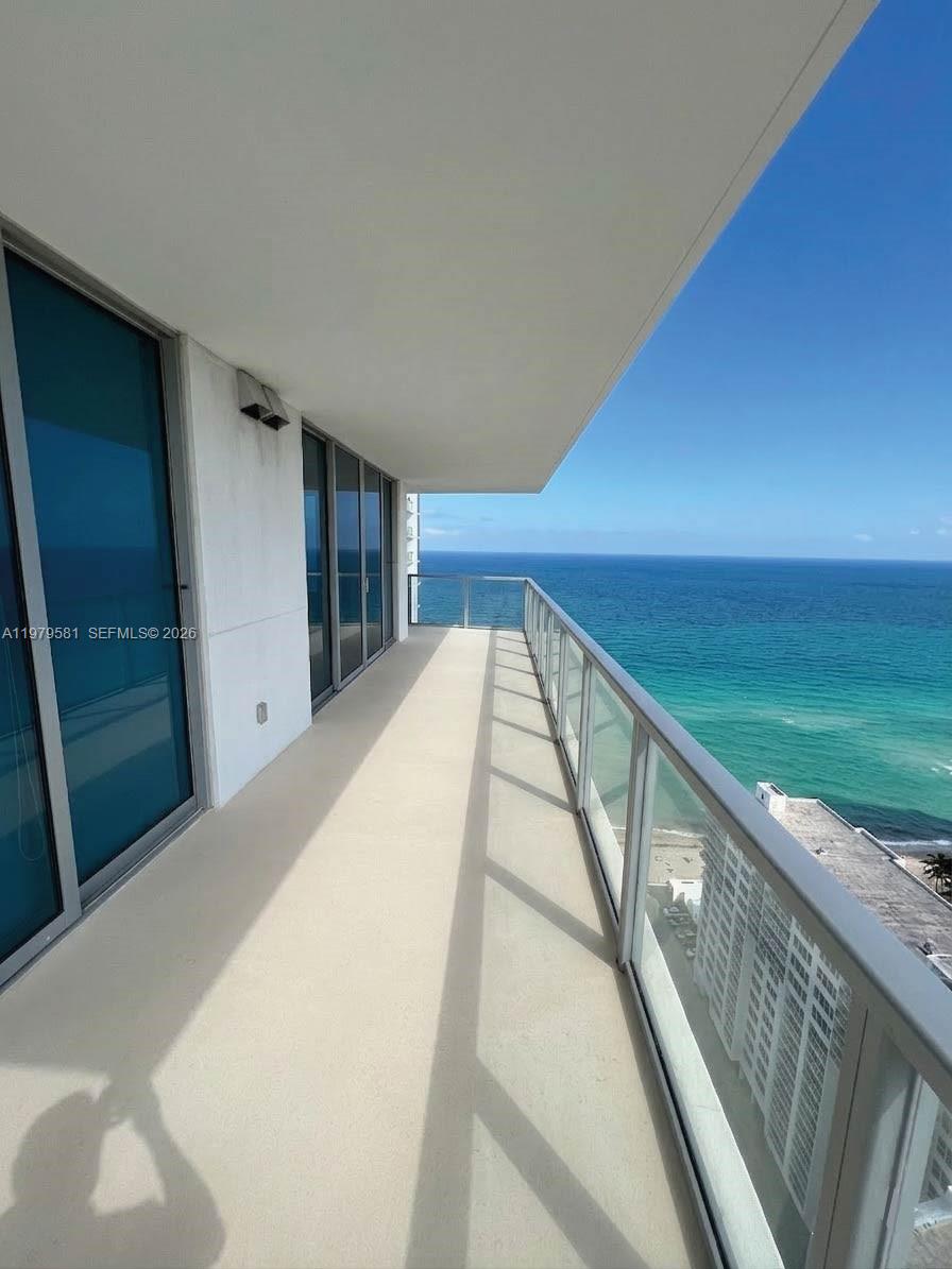Photo of 3101 Ocean Dr  #3102, Hollywood, Florida, 33019 - 
