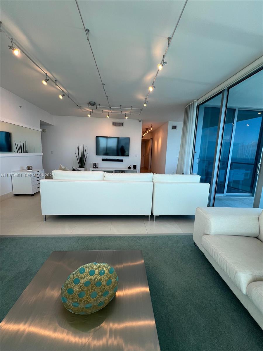 Photo of 3101 Ocean Dr  #3102, Hollywood, Florida, 33019 - 