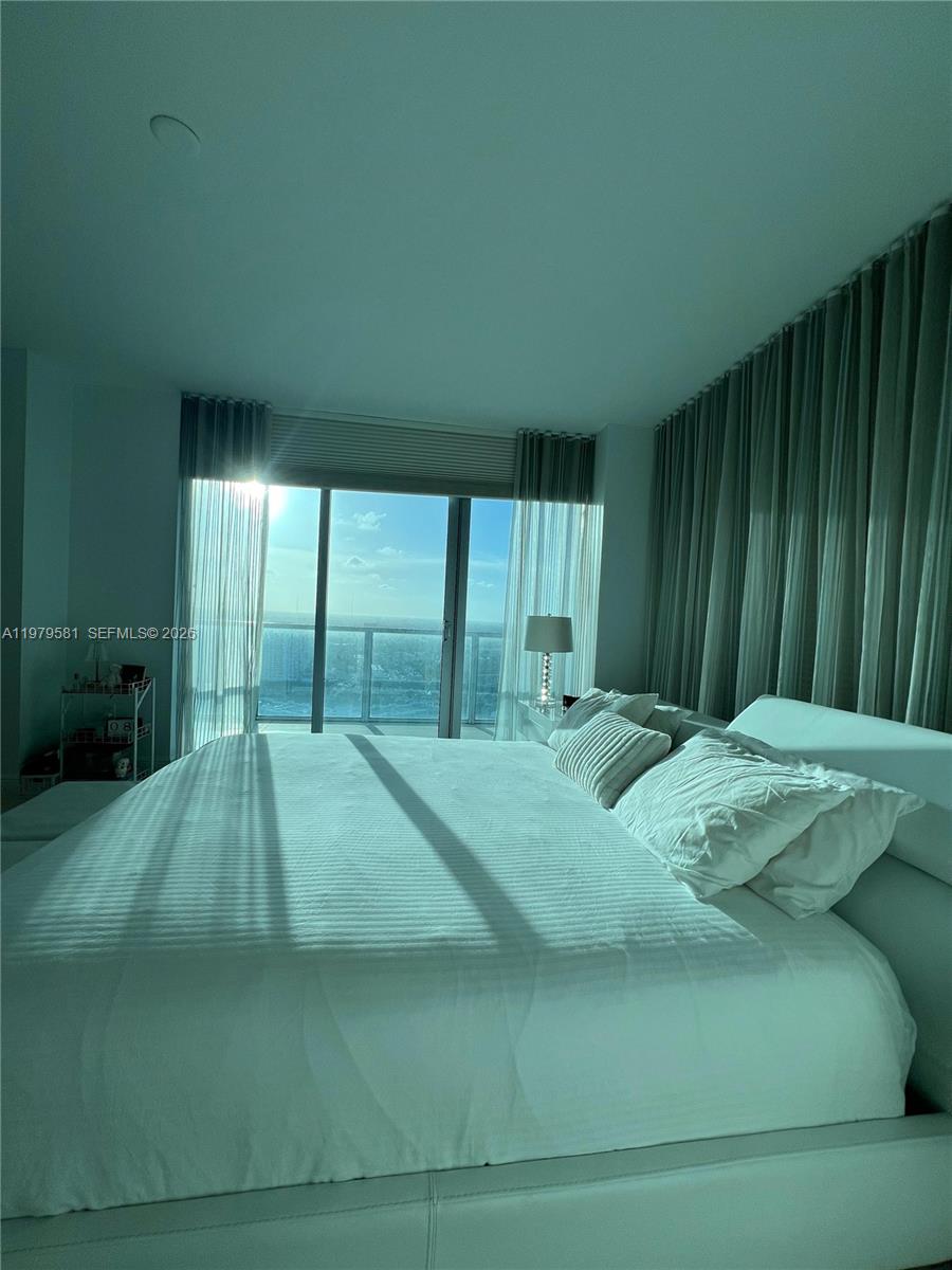 Photo of 3101 Ocean Dr  #3102, Hollywood, Florida, 33019 - 