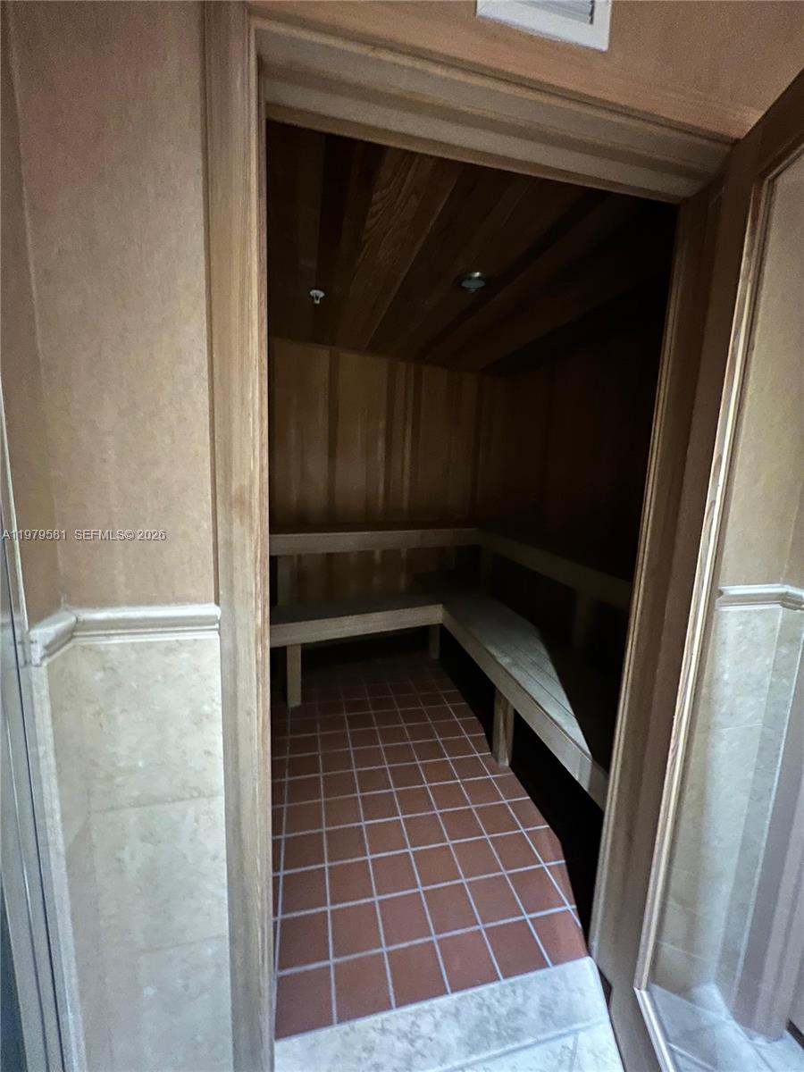 Photo of 3101 Ocean Dr  #3102, Hollywood, Florida, 33019 - 