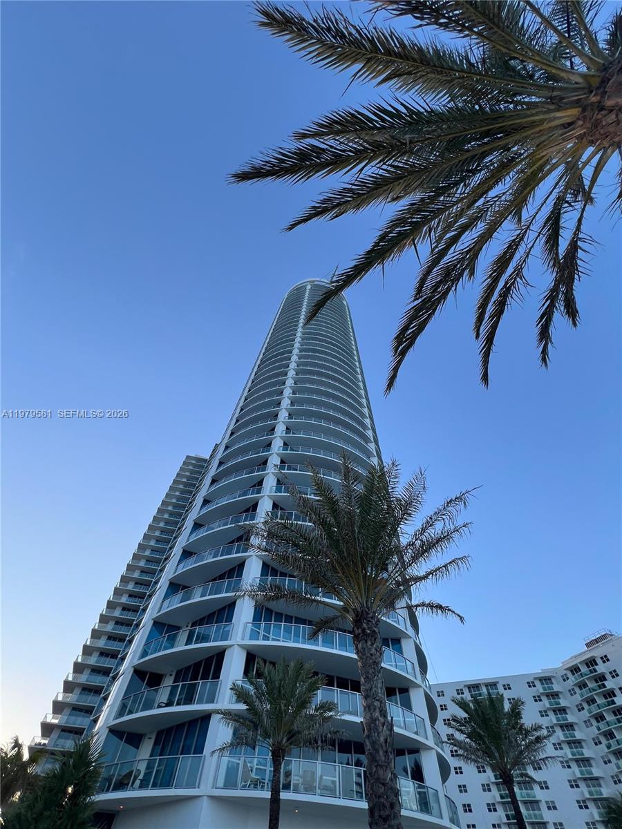 Photo of 3101 Ocean Dr  #3102, Hollywood, Florida, 33019 - 