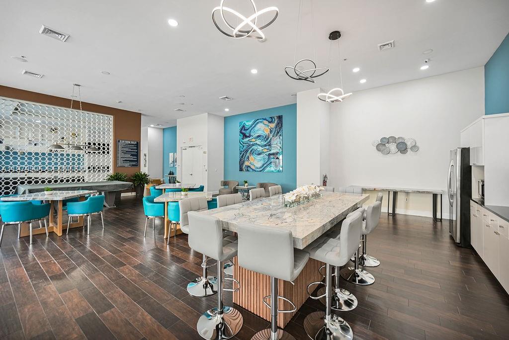 Photo of 2775 187th St  #304, Aventura, Florida, 33180 - amenities