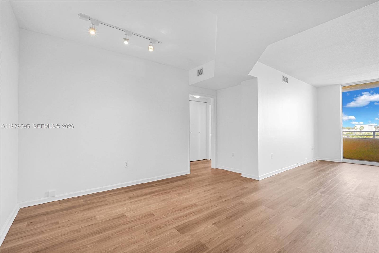 Photo of 2775 187th St  #304, Aventura, Florida, 33180 - 