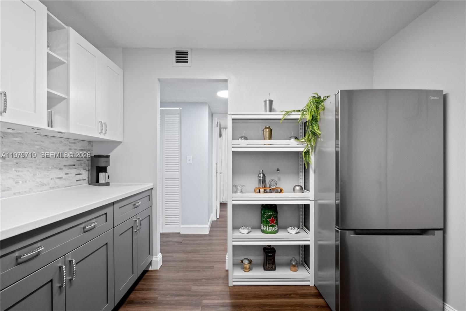 Photo of 427 Golden Isles Dr #11H, Hallandale Beach, Florida, 33009 -