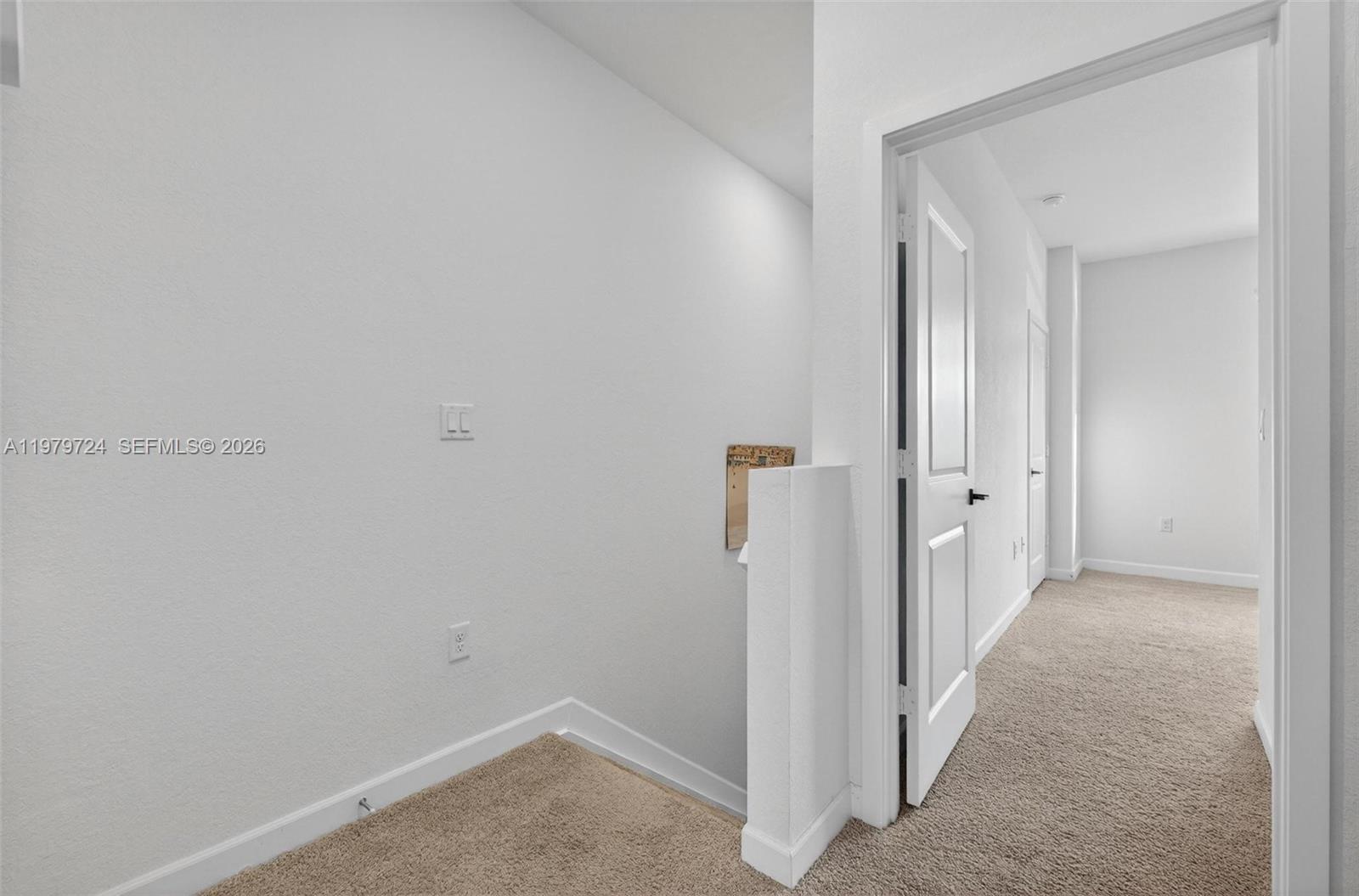 Ver detalles 476 2 / 3 1208 sq. ft. $ 2026-03-09 0 foto