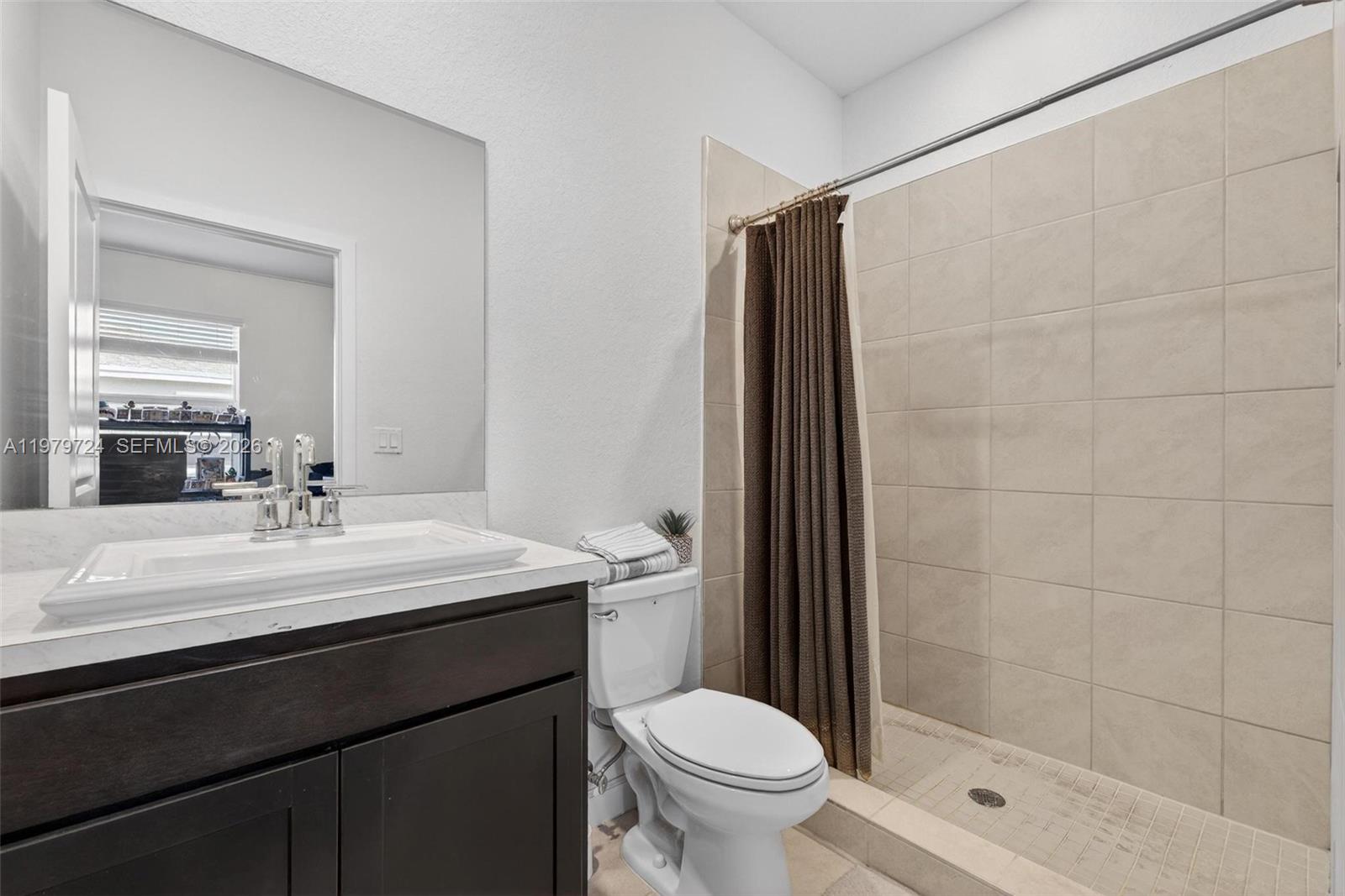 Ver detalles 476 2 / 3 1208 sq. ft. $ 2026-03-09 0 foto