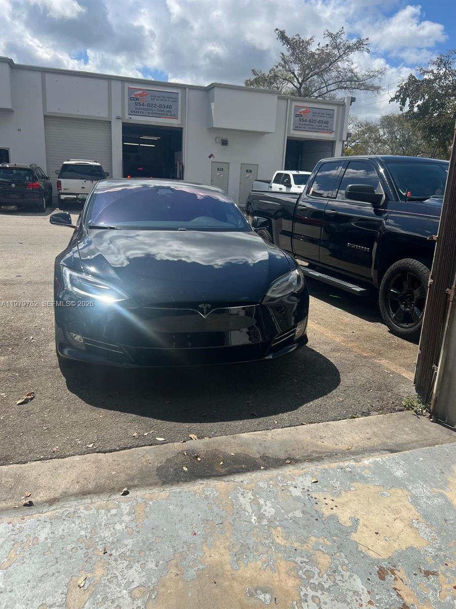 Ver detalles / sq. ft. $ 2026-03-10 0 foto