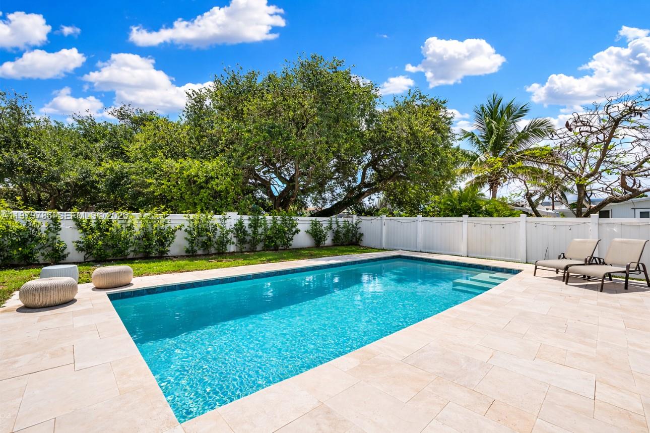 Ver detalles 4980 4 / 4 2344 sq. ft. $ 2026-03-10 0 foto