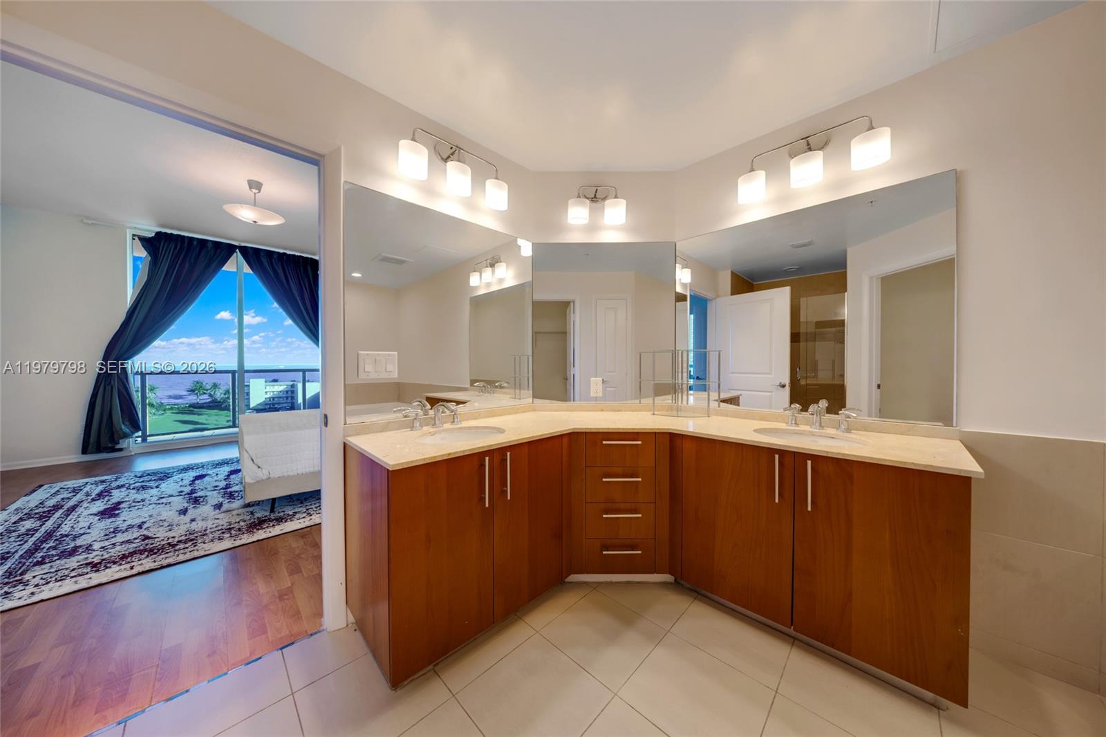 Photo of 1945 Ocean Dr  #714, Hallandale Beach, Florida, 33009 - 