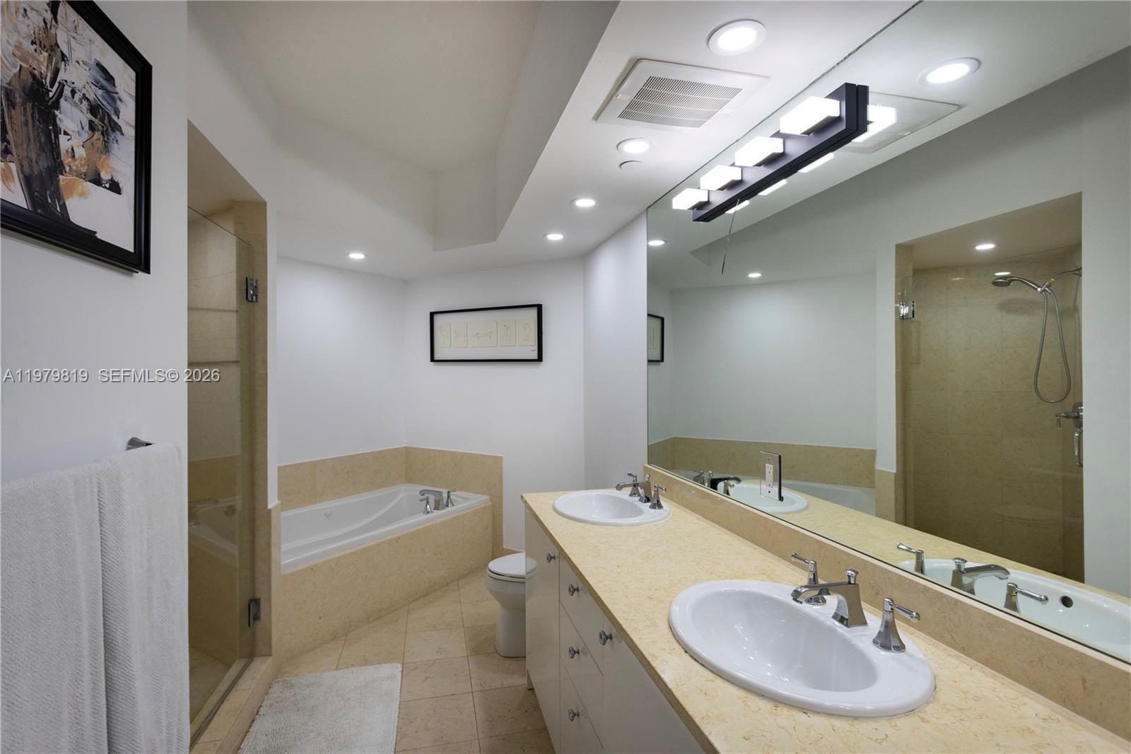 Photo of 19900 Country Club Dr  #311, Aventura, Florida, 33180 - 