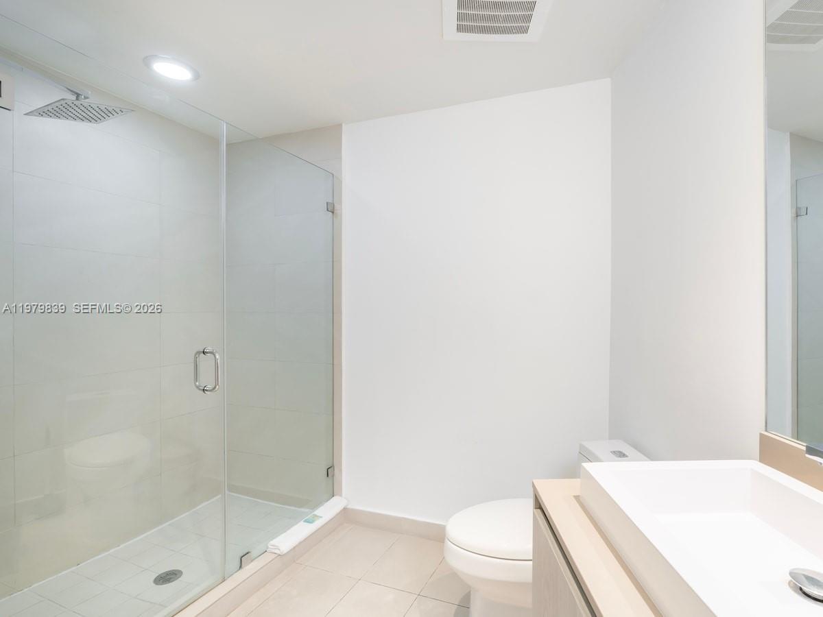 Ver detalles 1206 2 / 2 1129 sq. ft. $ 2026-03-10 0 foto