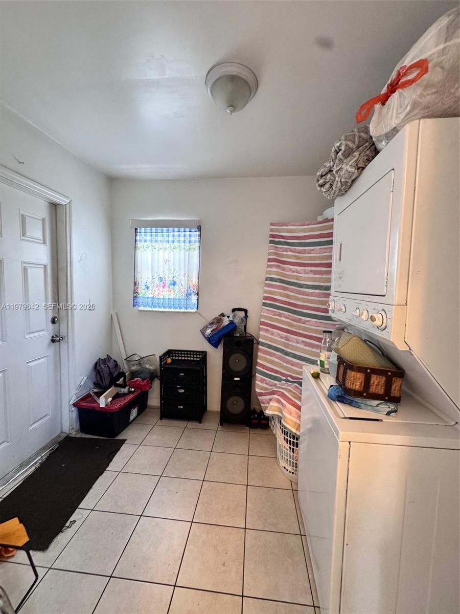   /  1660 кв.футов $ 2026-03-10 0 Фото