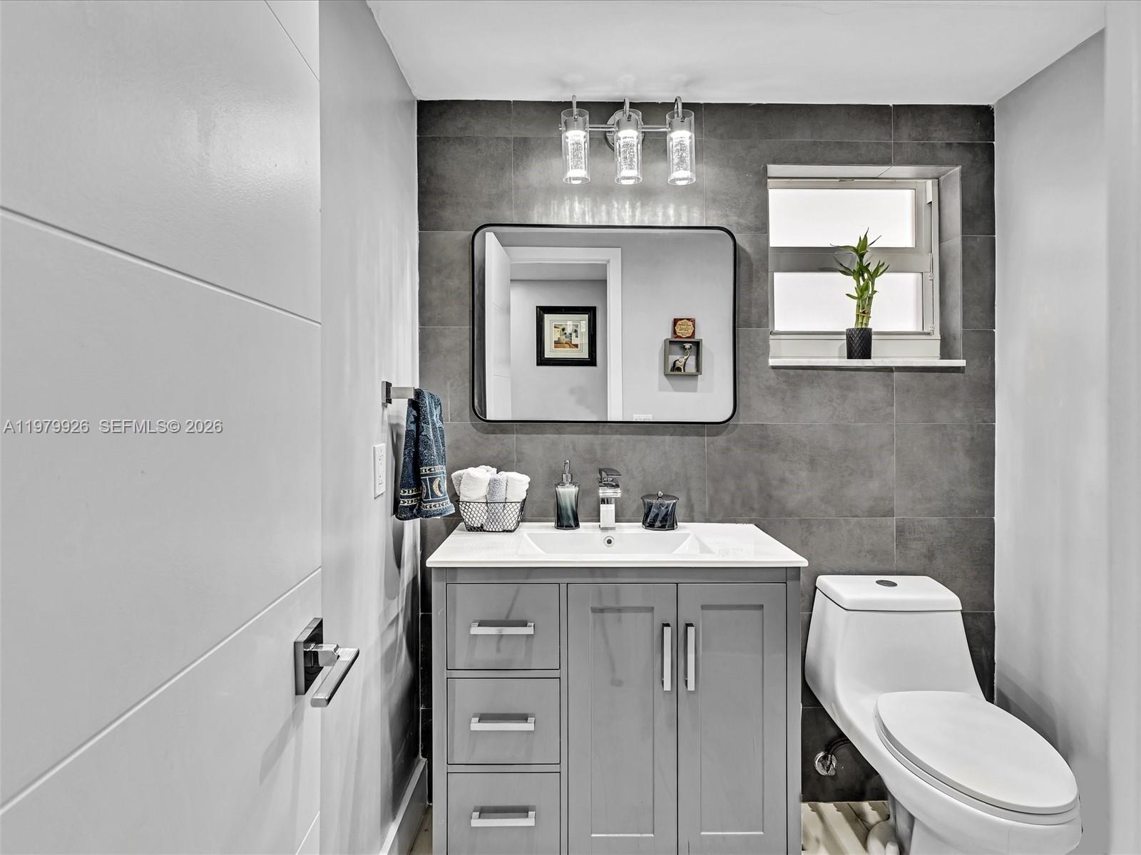 Photo of 610 12th Ave  #203, Hallandale Beach, Florida, 33009 - Half Bathroom / Powder Room