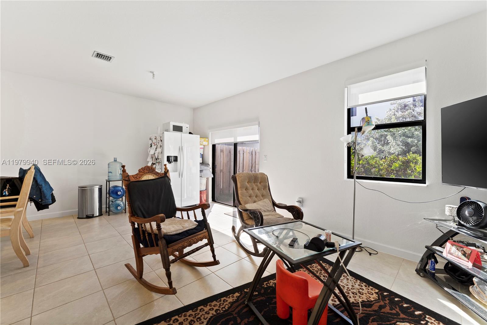 12958 3 / 3 1695 кв.футов $ 2026-03-10 0 Фото