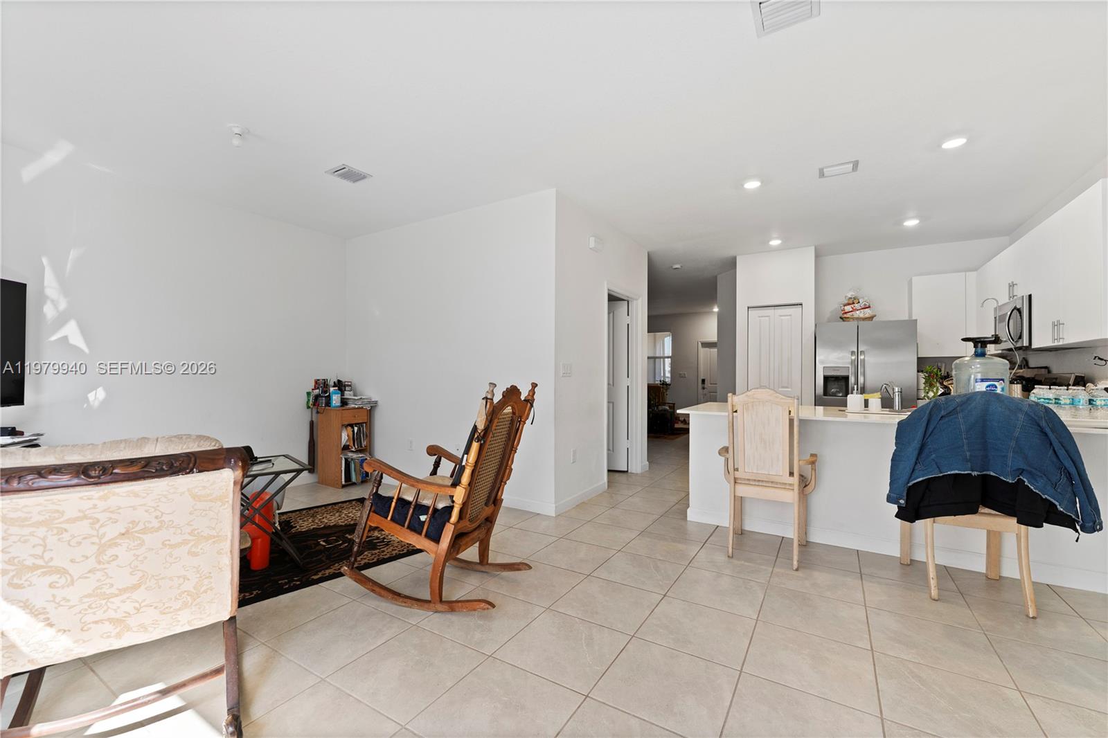 12958 3 / 3 1695 кв.футов $ 2026-03-10 0 Фото