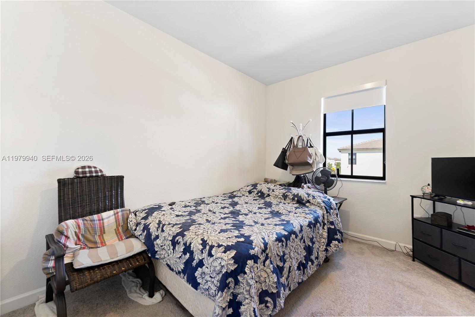 12958 3 / 3 1695 кв.футов $ 2026-03-10 0 Фото