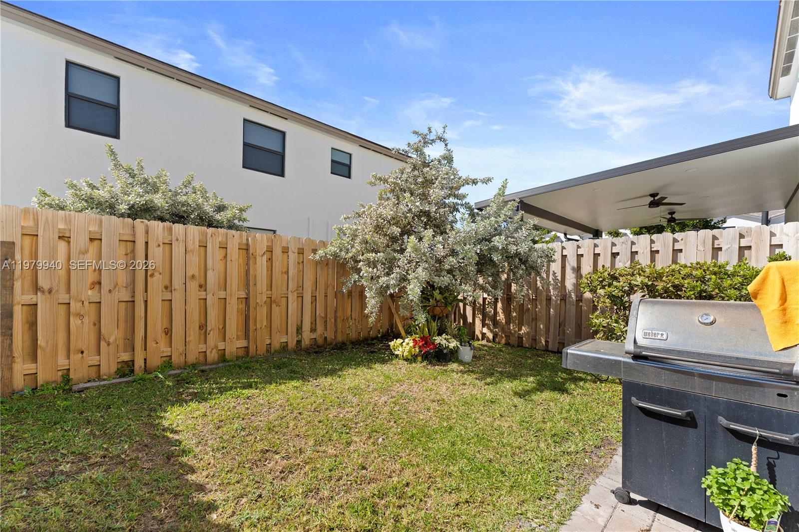 12958 3 / 3 1695 кв.футов $ 2026-03-10 0 Фото