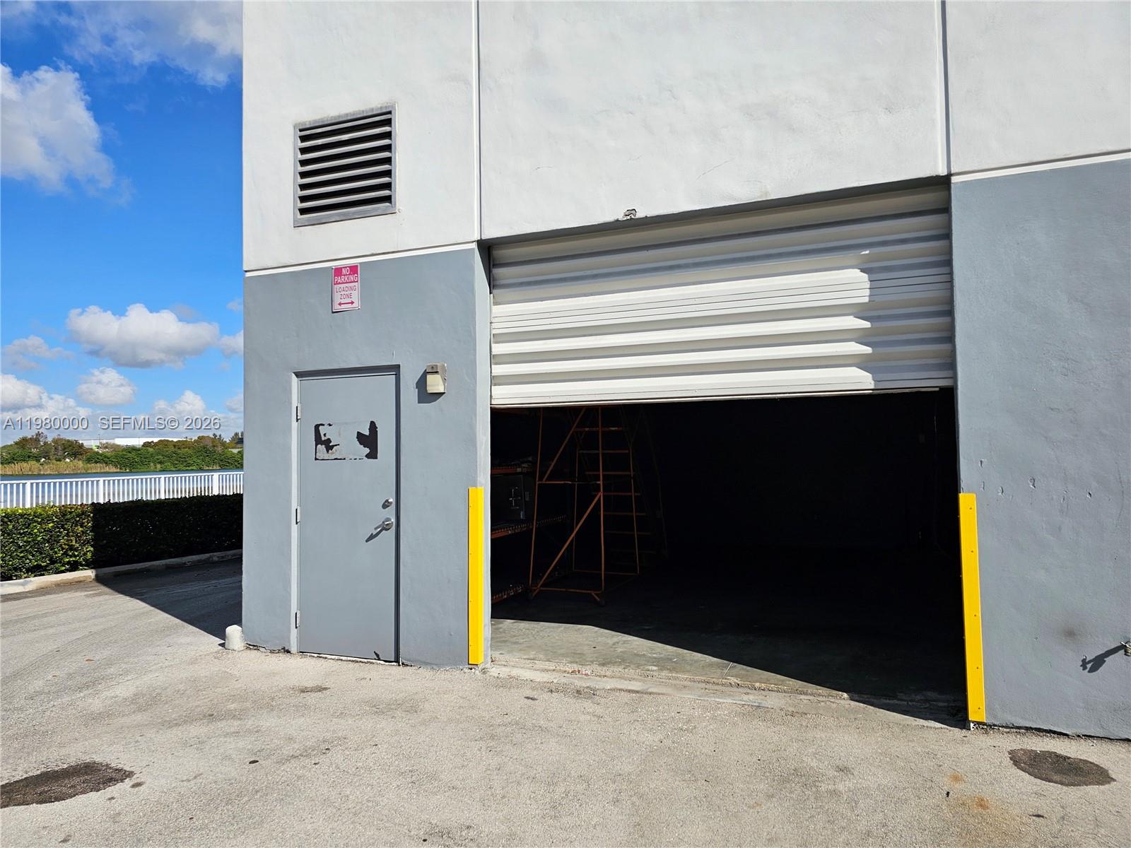 Ver detalles 01 / sq. ft. $ 2026-03-10 0 foto