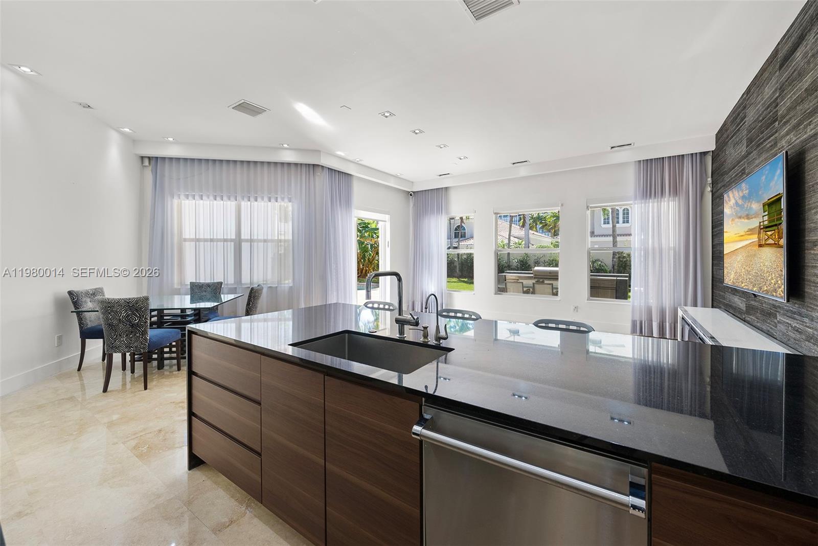 Photo of 822 Meridian Ln  (822), Hollywood, Florida, 33019 - 