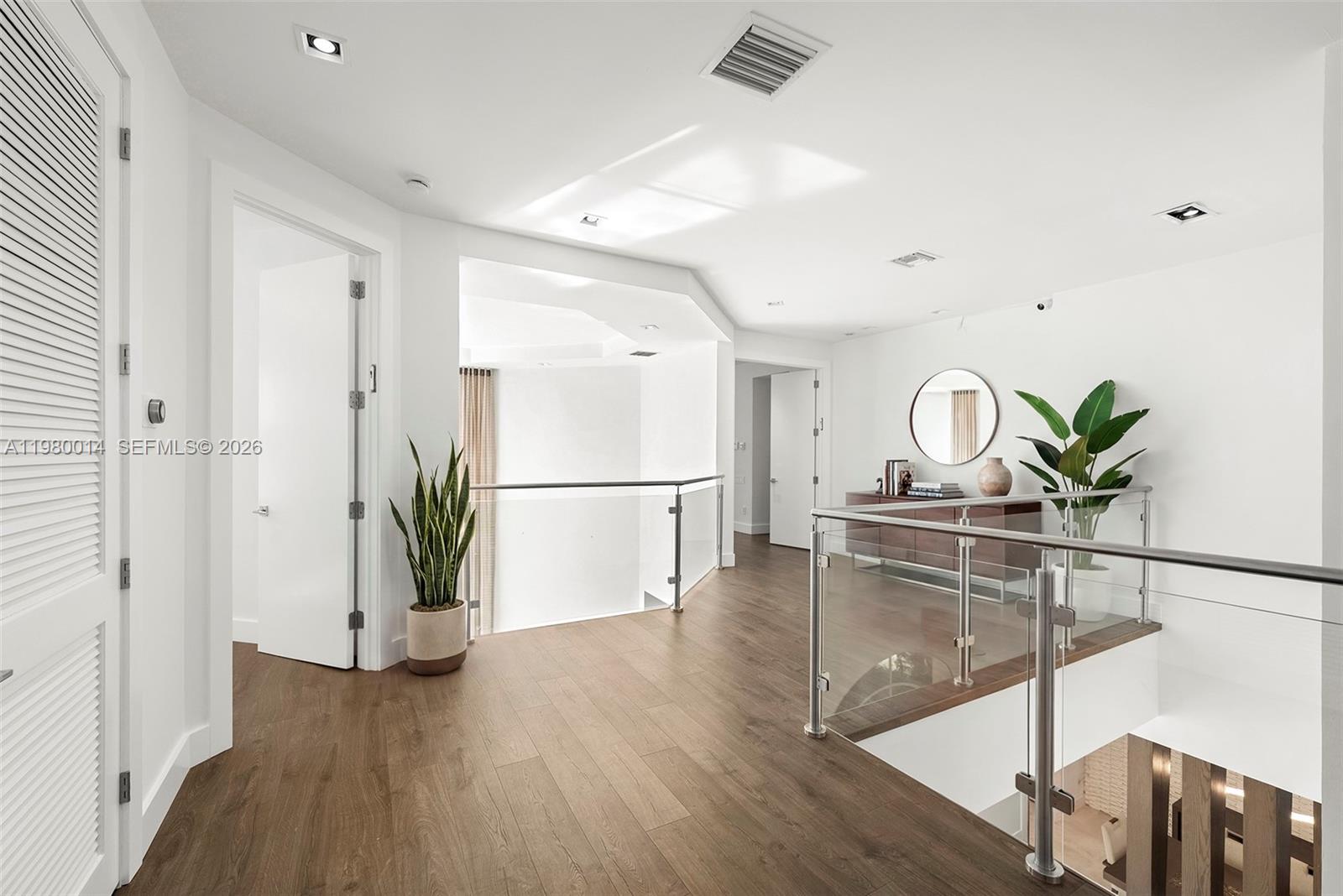 Photo of 822 Meridian Ln  (822), Hollywood, Florida, 33019 - 