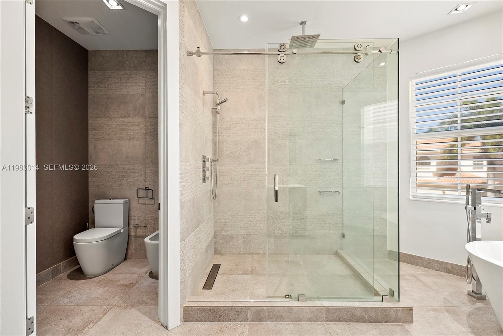 Photo of 822 Meridian Ln  (822), Hollywood, Florida, 33019 - 