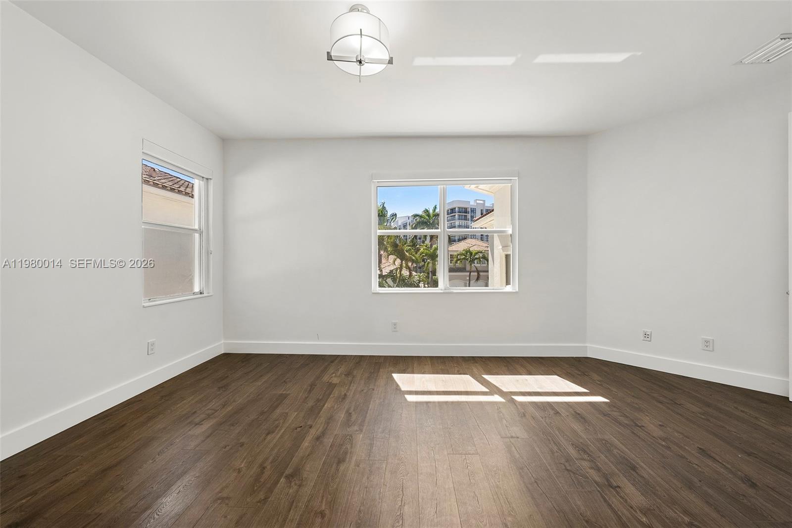 Photo of 822 Meridian Ln  (822), Hollywood, Florida, 33019 - 