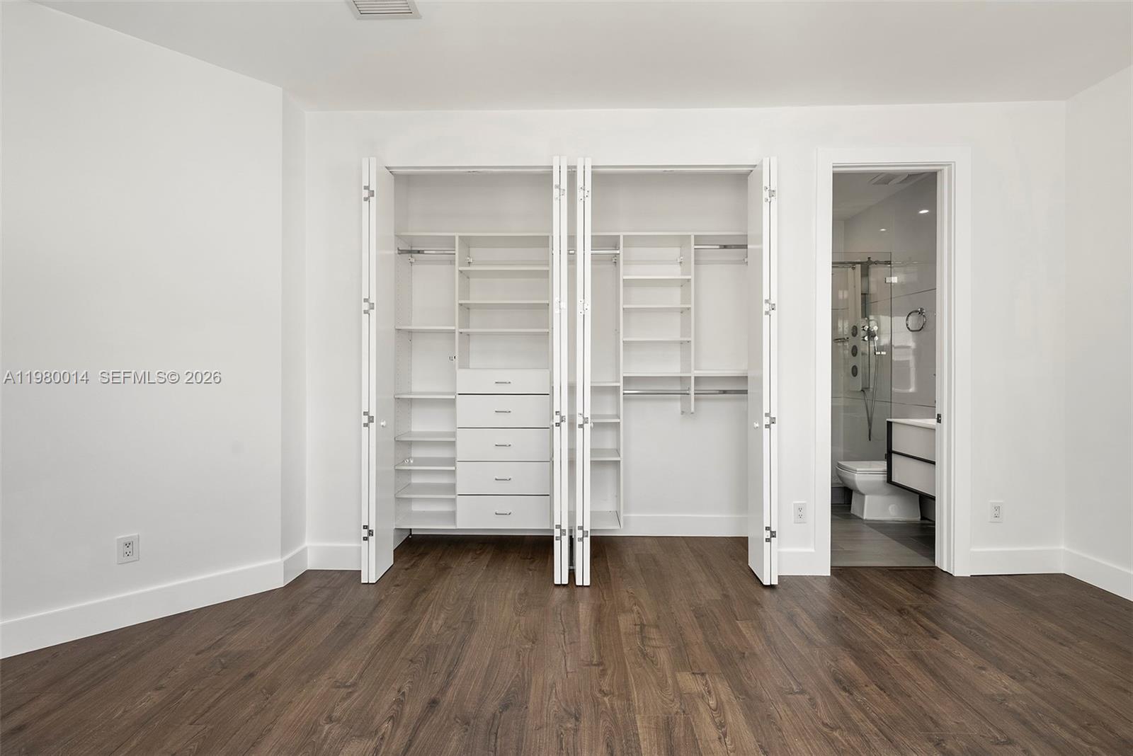 Photo of 822 Meridian Ln  (822), Hollywood, Florida, 33019 - 